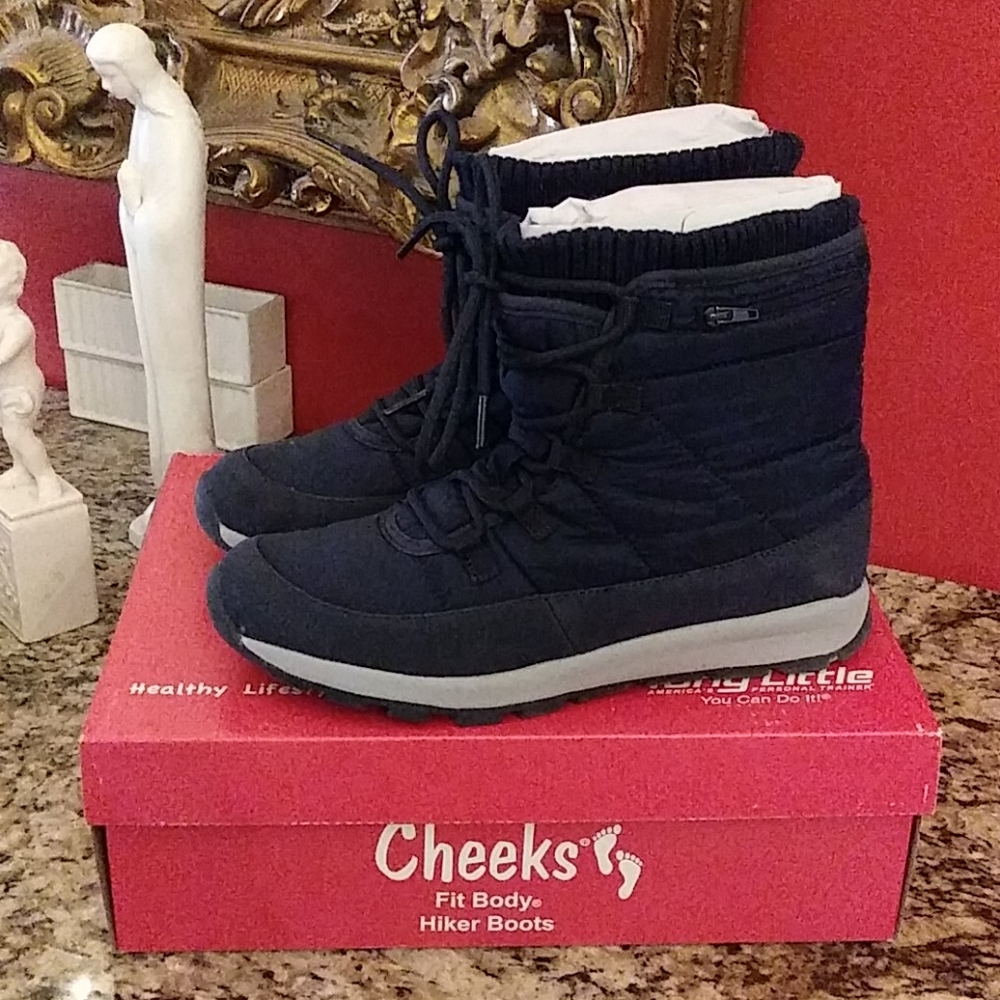 0415 Cheeks Fit Body Ankle Sneaker Boots
